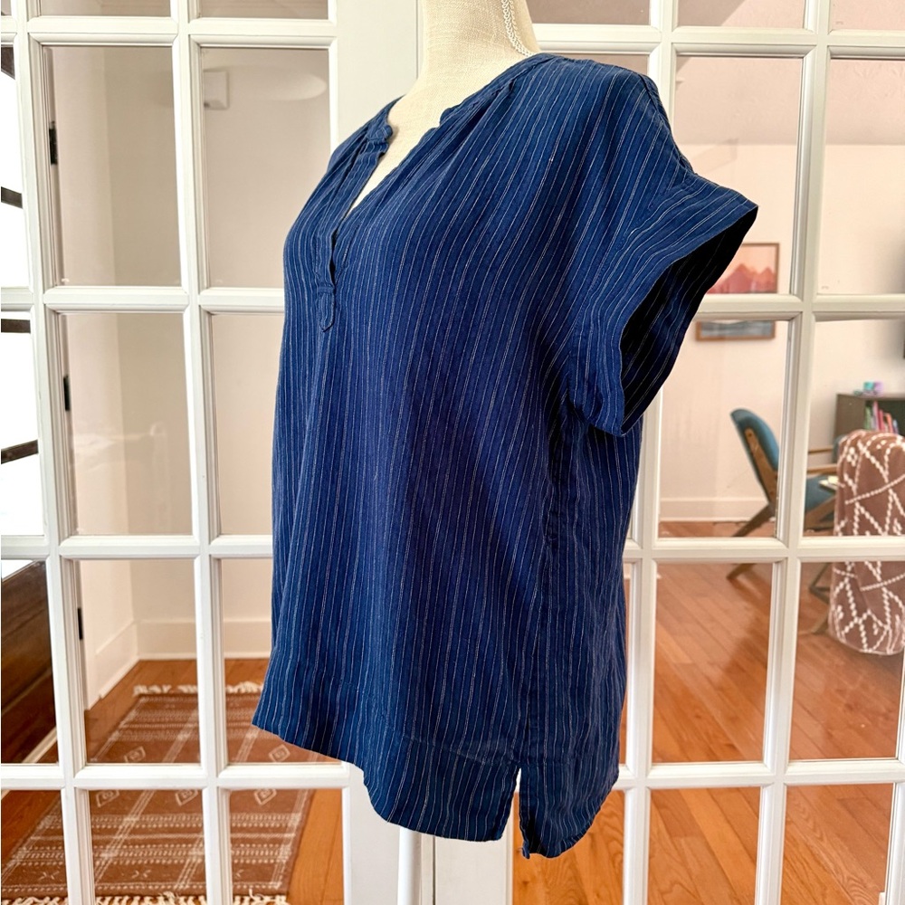 Lou & Grey Oversized Linen Top - Picture 4 of 10
